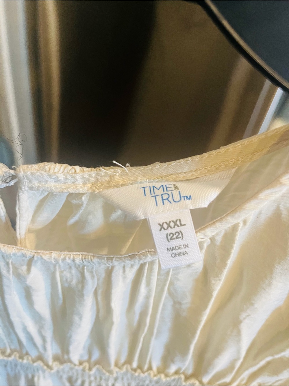 Time and Tru Cream Women's Chemise Top